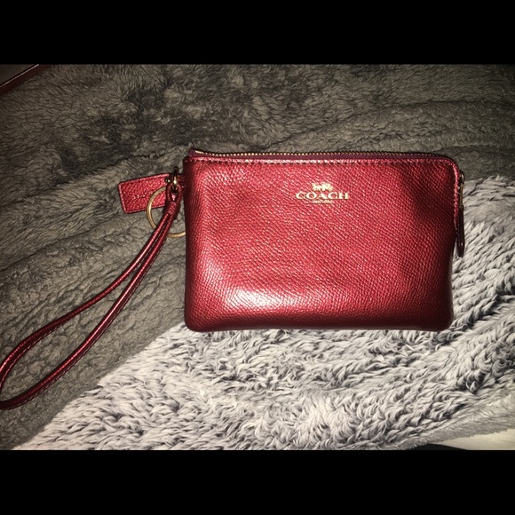 Pink/Red Leather COACH Wristlet - Picture 1 of 3